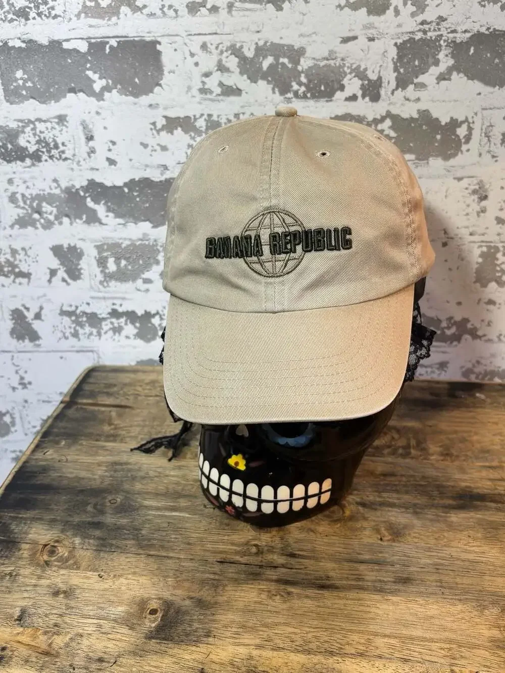 VTG 90s Banana Republic Embroidered Globe Logo Khaki Beige Cotton Baseball Cap